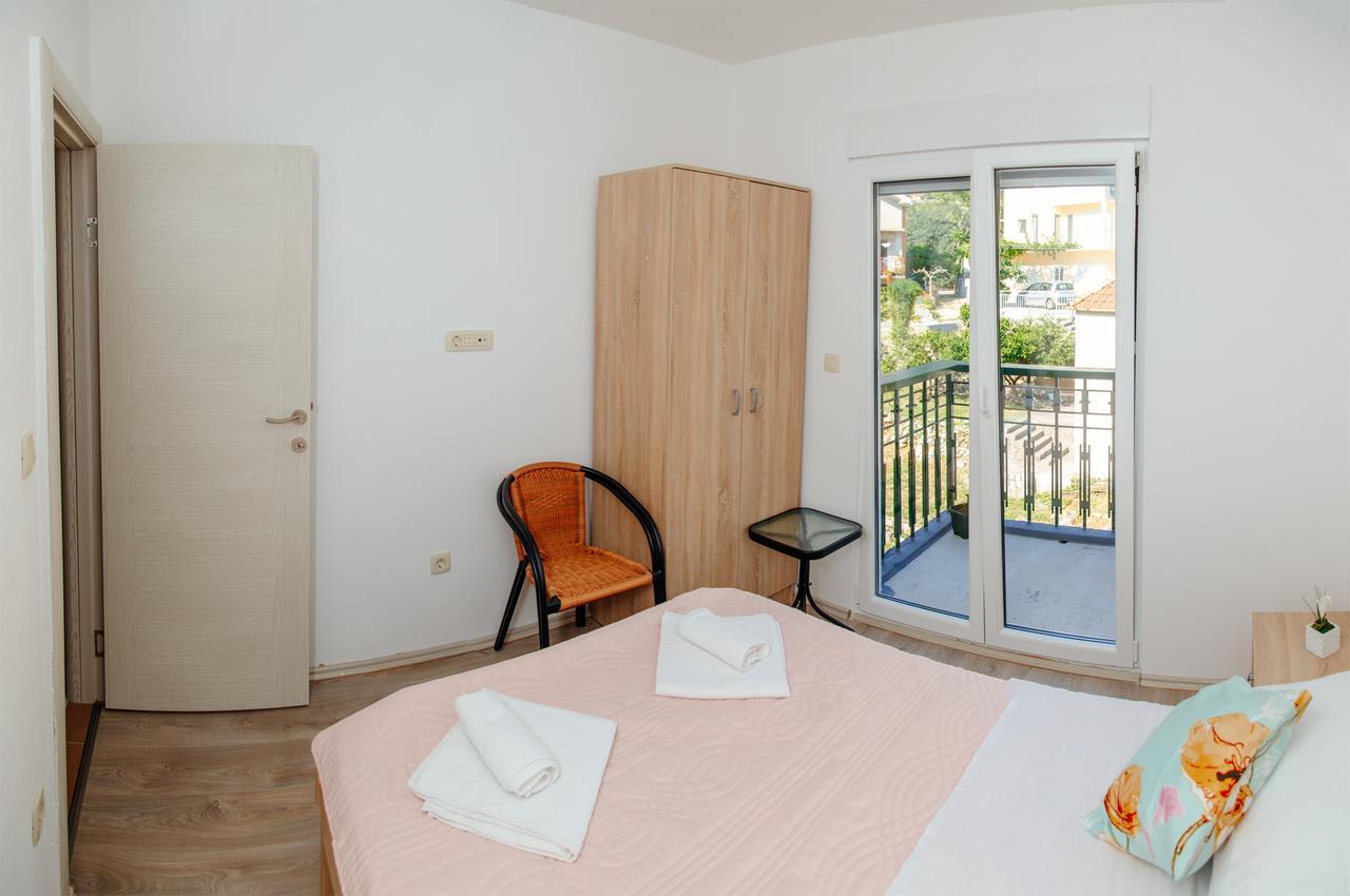 Apartmani Mozaici 里桑 外观 照片